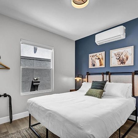 Two Bedroom-Queen In Master. Heart Of Downtown Виста Екстериор снимка